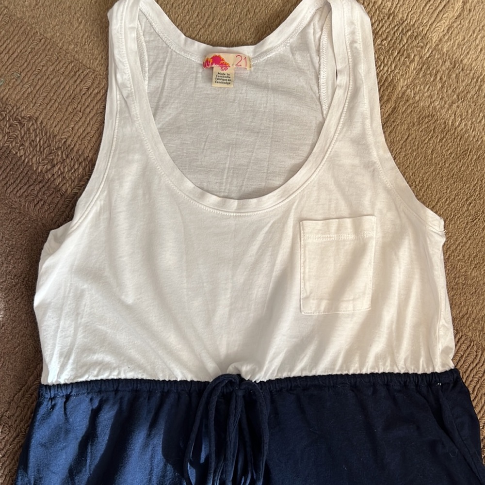 EUC Forever 21 Summer White and Navy Blue Belted Dress size SP - Picture 2 of 10
